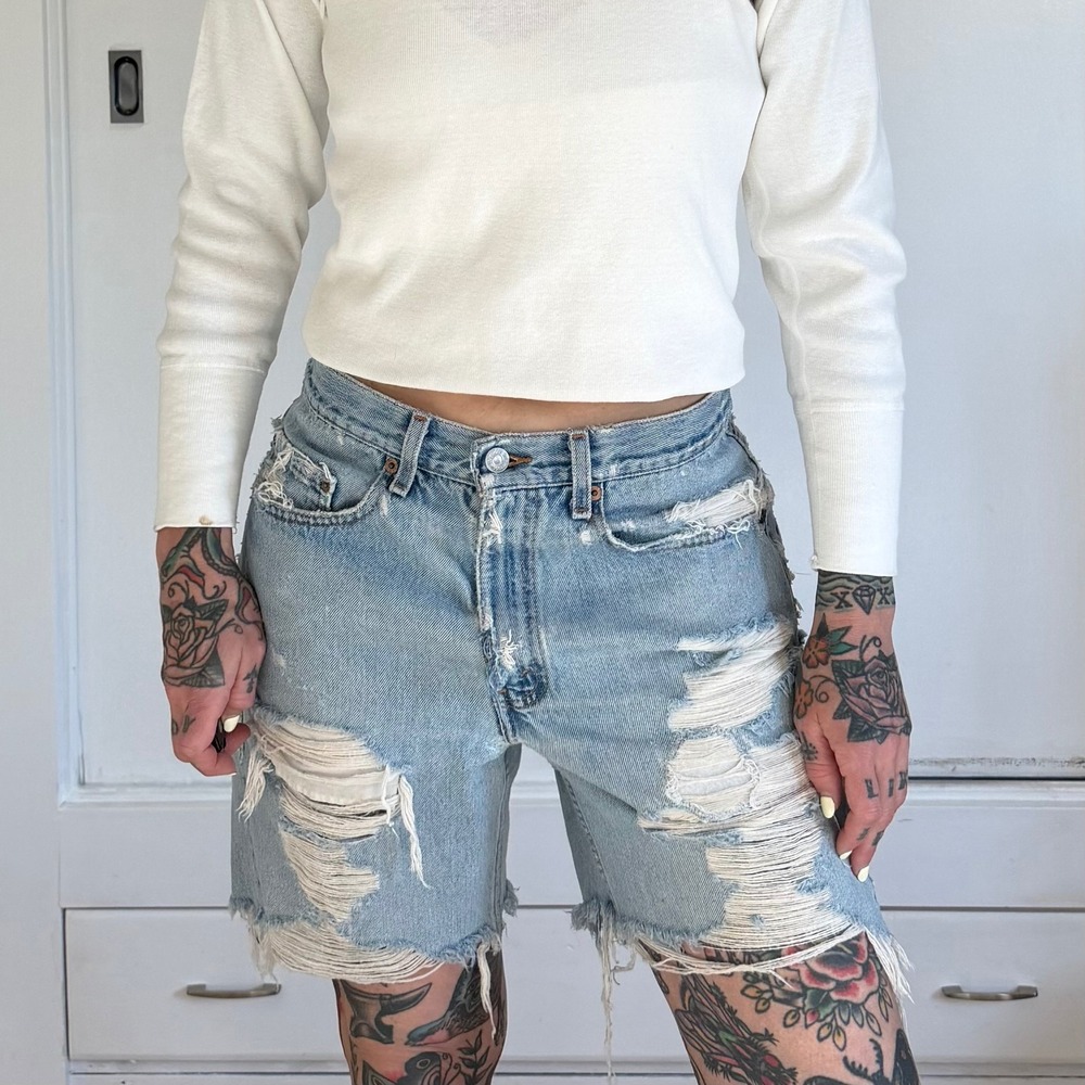 Vintage 1990s Levis 550 Distressed Denim Shorts Light Wash Cut Offs 31 Waist